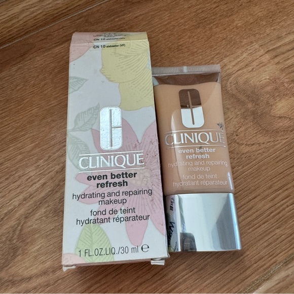 Clinique Even Better Refresh Makeup Foundation CN10 Alabaster - Picture 1 of 3